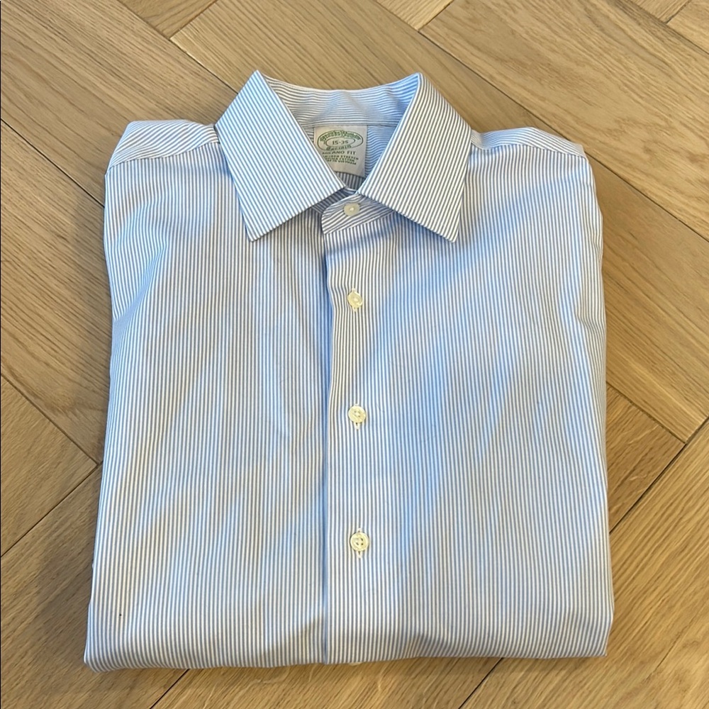Brooks Brothers Blue and White Dress Shirt Classic Design